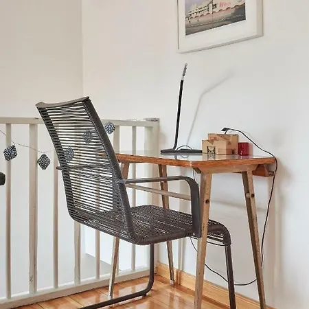 Appartement Spacious Duplex With Terrace *