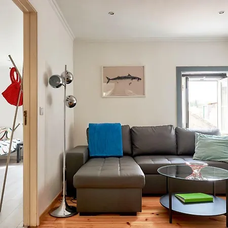 Spacious Duplex With Terrace