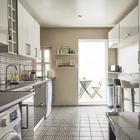 Spacious Duplex With Terrace * ליסבון