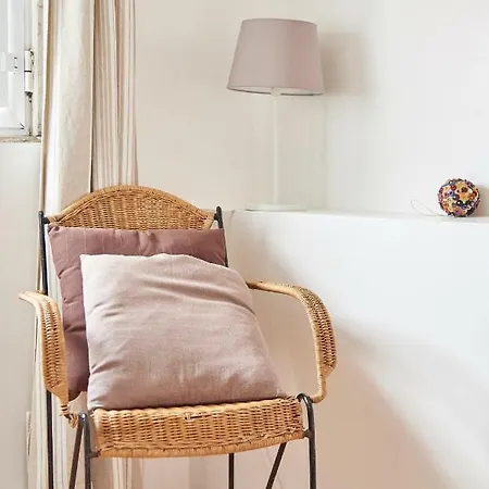דירה Spacious Duplex With Terrace