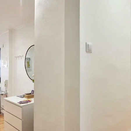 דירה Spacious Duplex With Terrace ליסבון