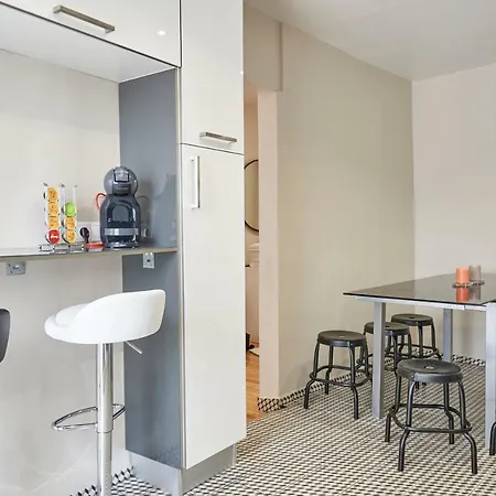 Spacious Duplex With Terrace * Lisbon