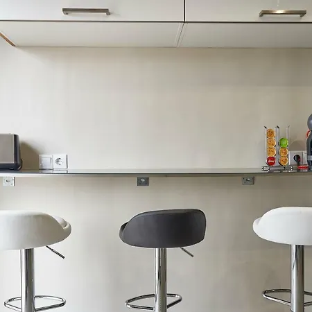 Spacious Duplex With Terrace * Lisbon